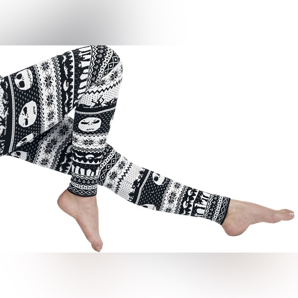 Torrid Disney The Nightmare Before Christmas Black Fair Isle Sweater Legging - Picture 4 of 6